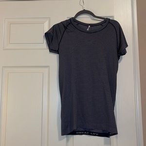 Lululemon Swiftly Tech - Navy & White Striped - 10